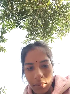 Snapshot of Gulika_Doshi chatting on 11.17.25 Gulika Doshi online show from 11.17.25
