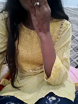 Aarti-kumri online show from 11.22.25