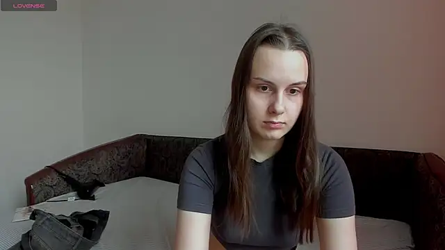 Kelly Cartier online show from 04.04.26