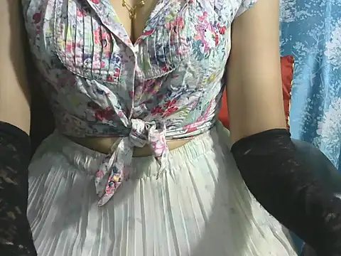 Snapshot of sheetal-sheetal95 chatting on 04.23.26 sheetal-sheetal95 online show from 04.23.26