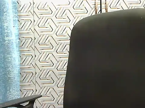 Snapshot of Tanvi_Strip chatting on 11.05.25 Tanvi Strip online show from 11.05.25