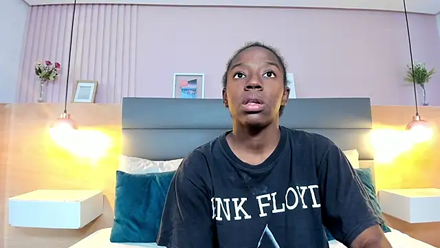  emma willliams  online show from 10.28.25