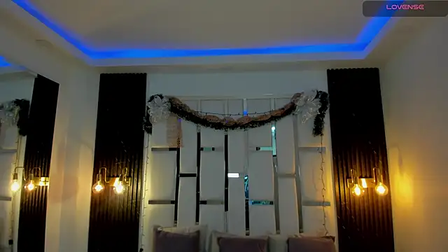  emma willliams  online show from 12.16.25