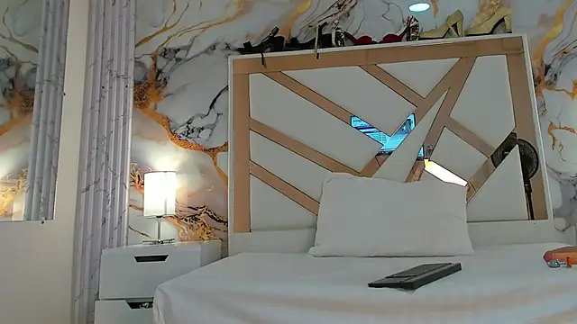 VanessaHard as online show from 10.10.25