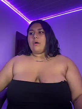 Snapshot of Nicky-222 chatting on 12.05.25 Nicky-222 online show from 12.05.25