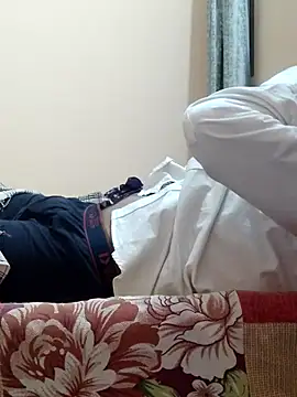 INTERNATIONAL0001 online show from 10.24.25