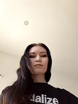 DragonFoxie online show from 10.28.25