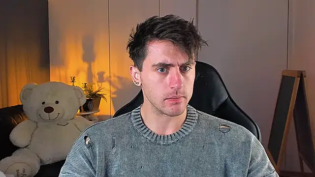 Oscar Miller  online show from 11.01.25