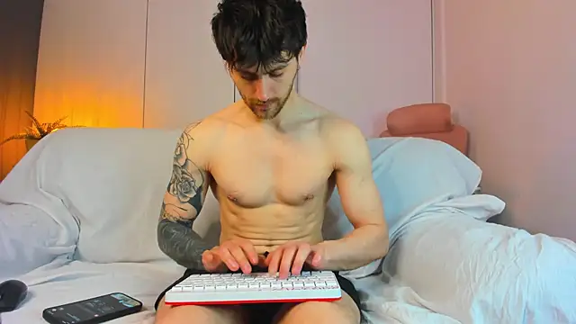 Oscar Miller  online show from 04.02.26