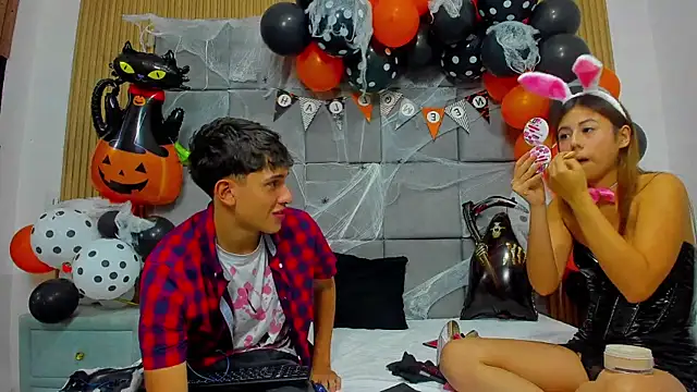 ChanellandMax online show from 10.31.25