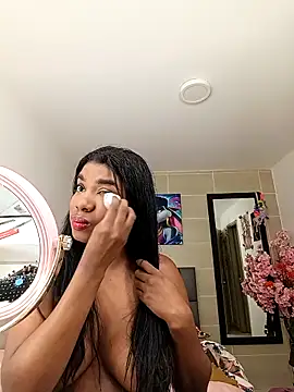 KendraChavez  online show from 10.05.25