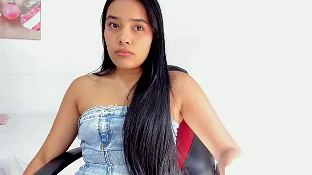 Snapshot of valeria_millers chatting on 05.05.26 valeria millers online show from 05.05.26