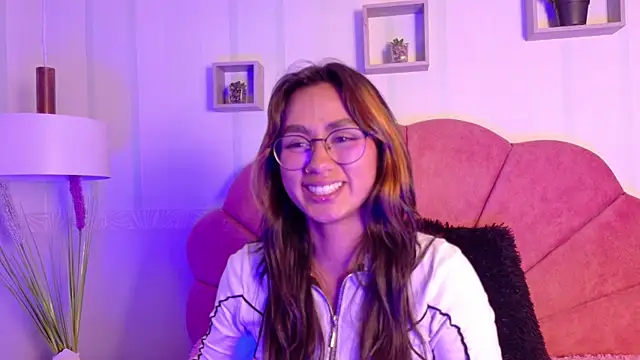 Snapshot of Conejita_420 chatting on 10.04.25 Conejita 420 online show from 10.04.25