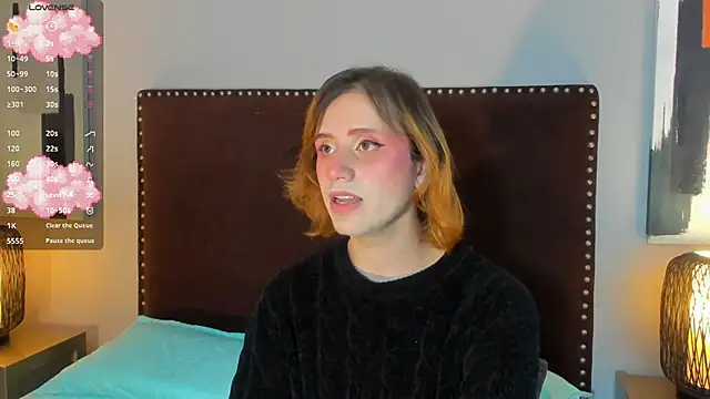 Snapshot of seraphine_star chatting on 02.22.26 seraphine star online show from 02.22.26