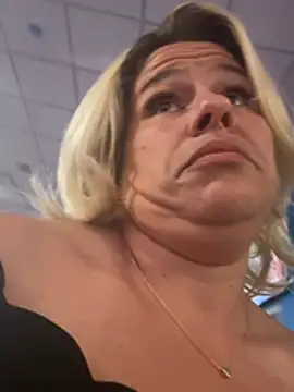 toomuchofafreak online show from 04.01.26