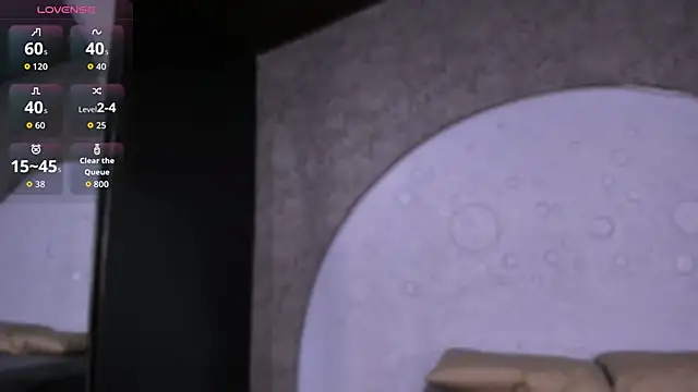 ReinaChloe online show from 02.18.26