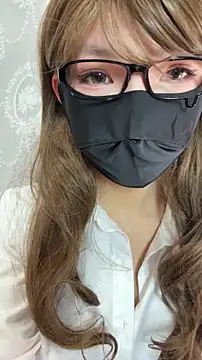 Yiyi-707 online show from 11.17.25