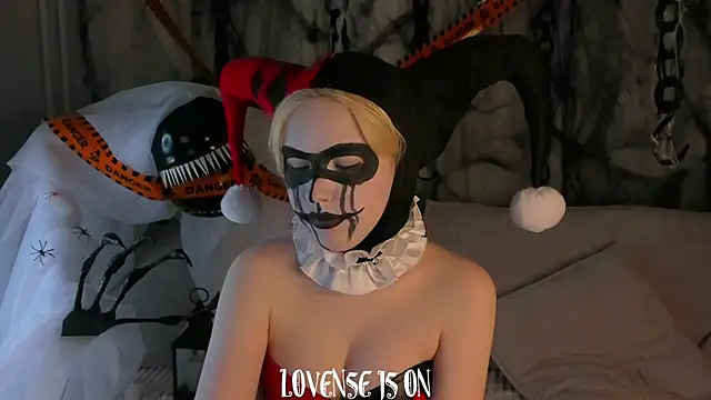 ElizSpieth online show from 10.31.25