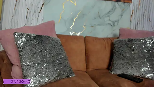 Sophi Johnson online show from 11.27.25