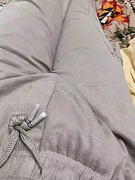 Snapshot of themasklover chatting on 12.18.25 themasklover online show from 12.18.25