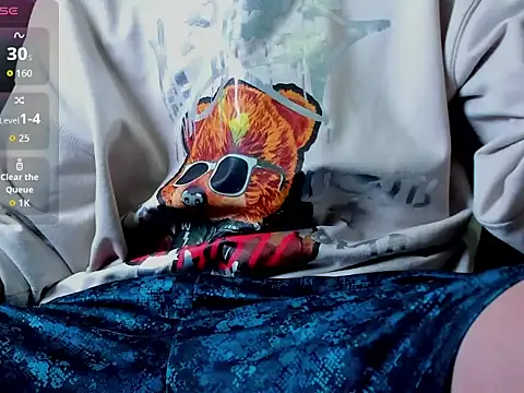 Damartinez27 online show from 10.25.25