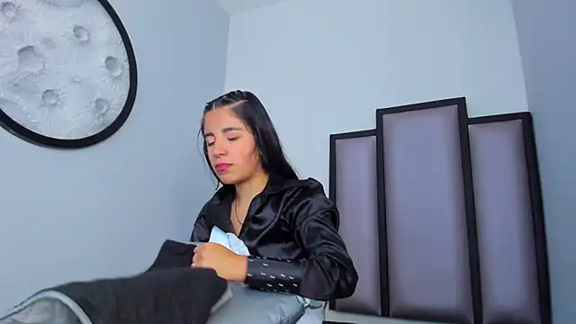 Lucy-23 online show from 10.24.25