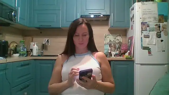 ALICAINWONDERLAND online show from 11.23.25