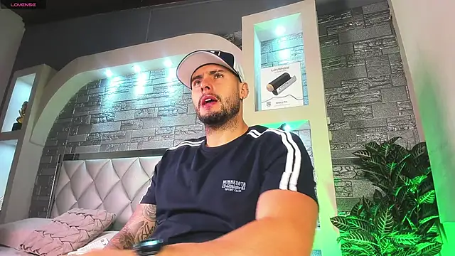 dominic de luca online show from 10.10.25