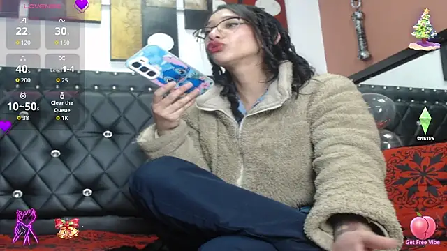 Snapshot of Engeelll chatting on 12.17.25 Engeelll online show from 12.17.25