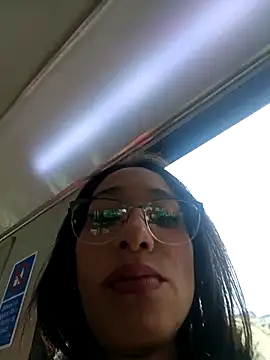 Snapshot of Engeelll chatting on 03.25.26 Engeelll online show from 03.25.26
