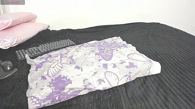 katitahotcam ass online show from 11.27.25