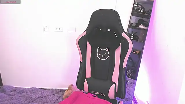 samiacooper25 online show from 09.08.25