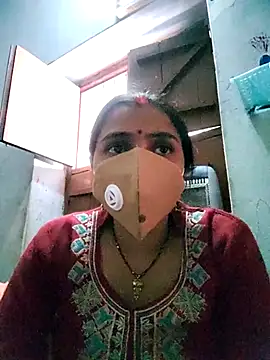 Snapshot of SHABNAM_G chatting on 12.14.25 SHABNAM G online show from 12.14.25