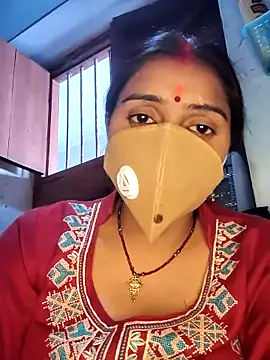 Snapshot of SHABNAM_G chatting on 12.16.25 SHABNAM G online show from 12.16.25