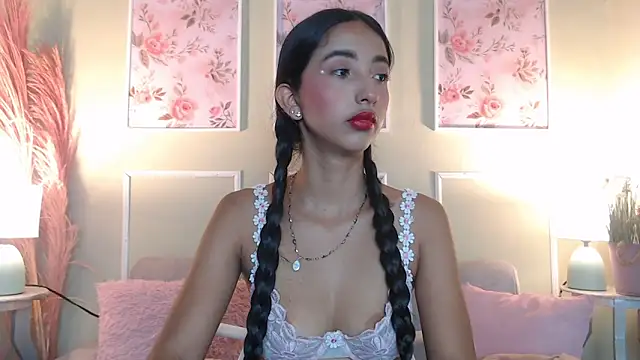 Snapshot of MilkyLally chatting on 01.14.26 MilkyLally online show from 01.14.26