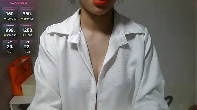 Voyerra g online show from 10.15.25