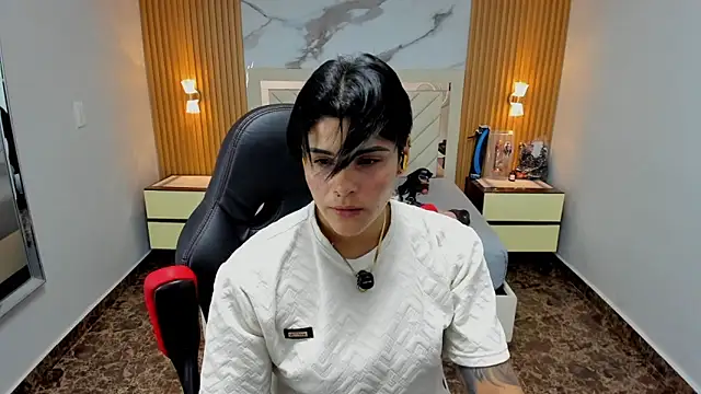 KAROLLJONES1 online show from 01.05.26