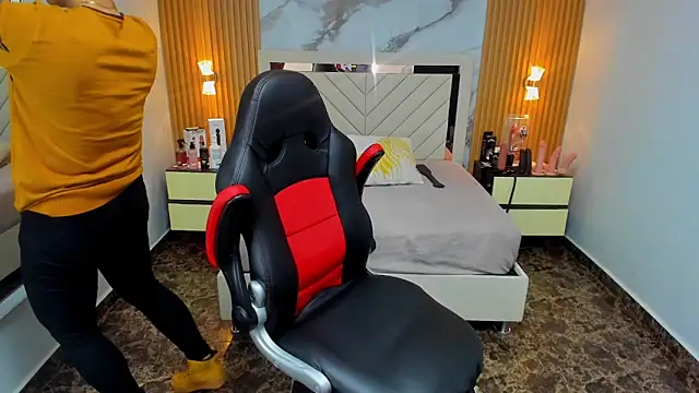 KAROLLJONES1 online show from 02.05.26