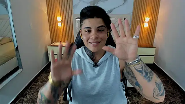 KAROLLJONES1 online show from 05.28.26