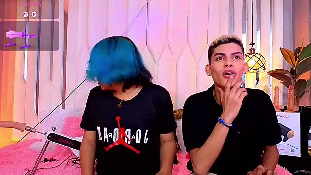 Room 69x online show from 03.31.26