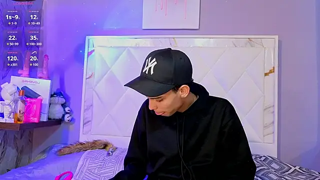 Room 69x online show from 04.20.26