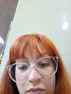 Snapshot of witchkiki chatting on 10.27.25 witchkiki online show from 10.27.25