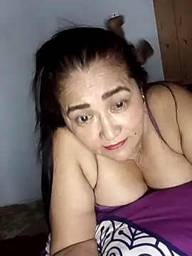 linda luna29 online show from 09.18.25