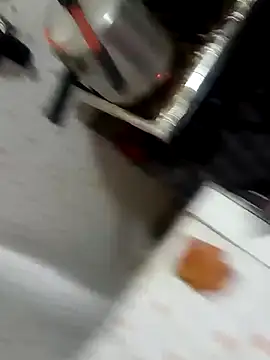 linda luna29 online show from 10.25.25