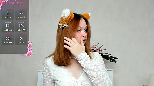 Snapshot of roxydolll chatting on 09.18.25 roxydolll online show from 09.18.25