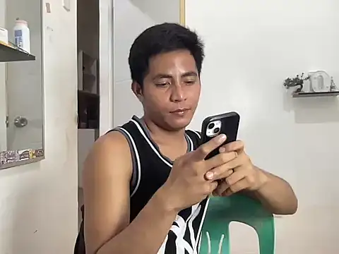 Lloyd wintours online show from 02.14.26