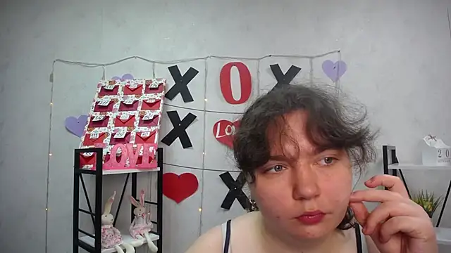 Snapshot of NeonilaLisova chatting on 09.21.25 NeonilaLisova online show from 09.21.25