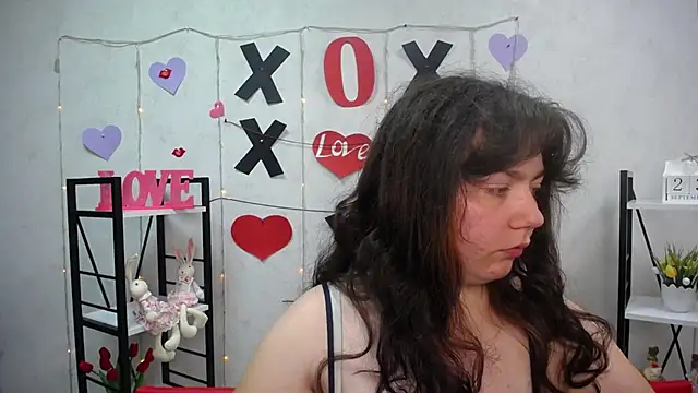 Snapshot of NeonilaLisova chatting on 09.23.25 NeonilaLisova online show from 09.23.25