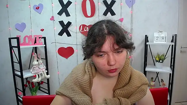 Snapshot of NeonilaLisova chatting on 09.28.25 NeonilaLisova online show from 09.28.25