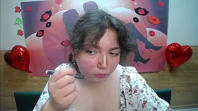 Snapshot of NeonilaLisova chatting on 09.30.25 NeonilaLisova online show from 09.30.25